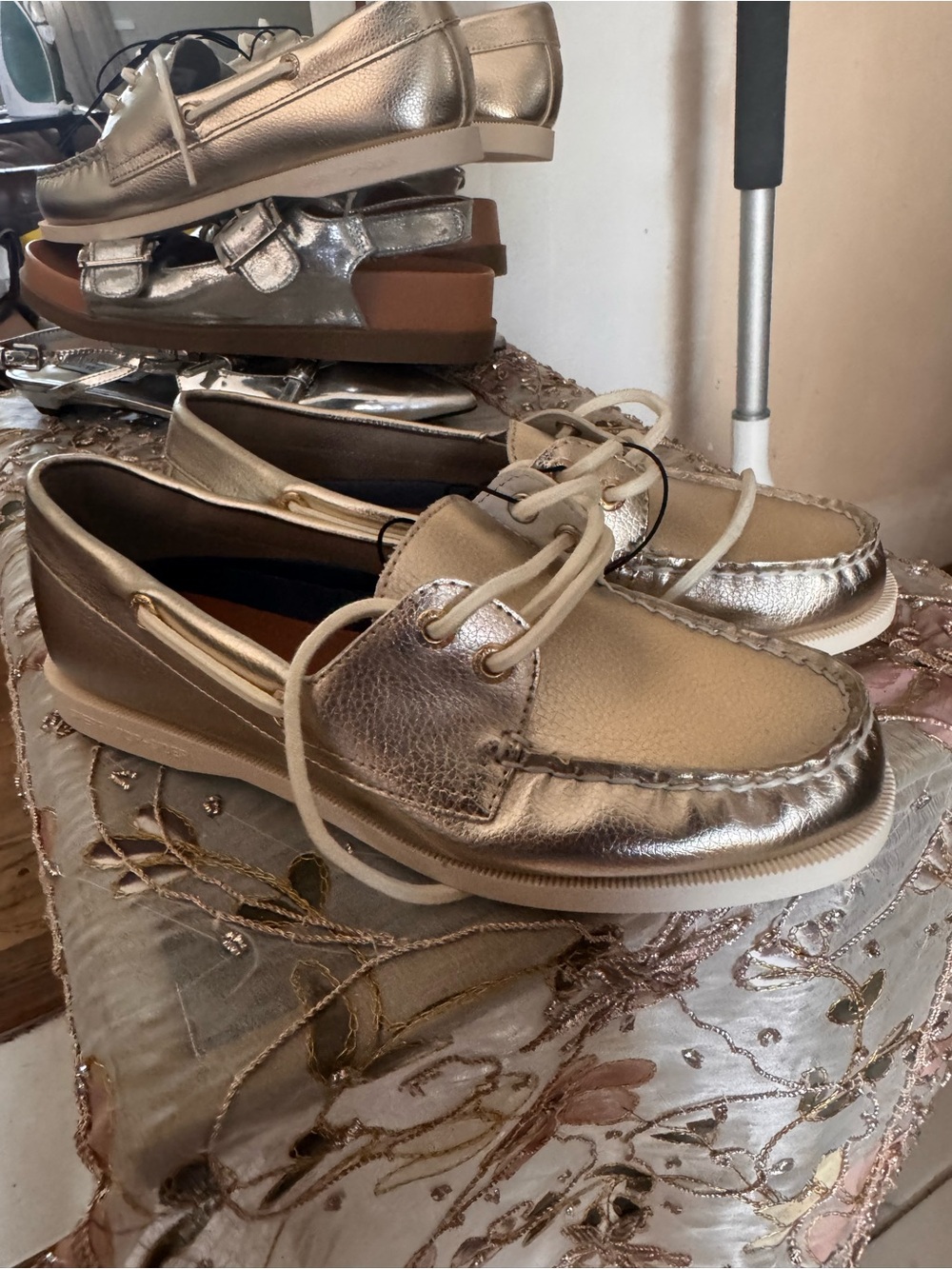SPERRY Metallic Gold Lace-Up Boat Shoes Brand New!